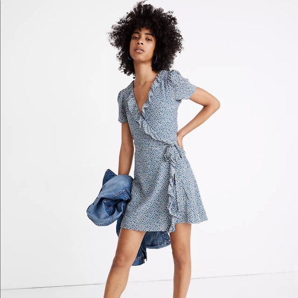 Madewell Dresses & Skirts - Madewell Silk Ruffle-Edge Wrap Bitsy Floral Dress